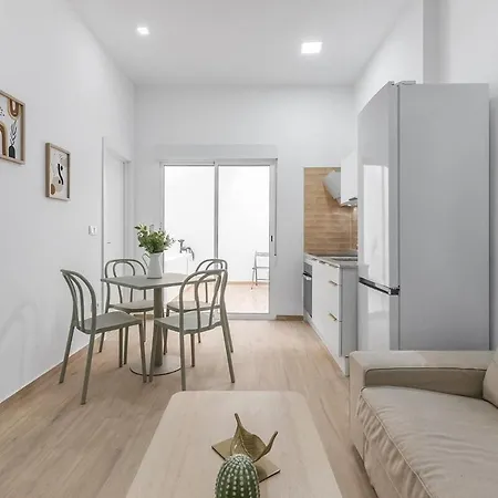 Apartment Urban Chic Oasis With Ac, Private Pool And Wifi Alicante