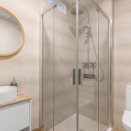 Urban Chic Oasis With Ac, Private Pool And Wifi
