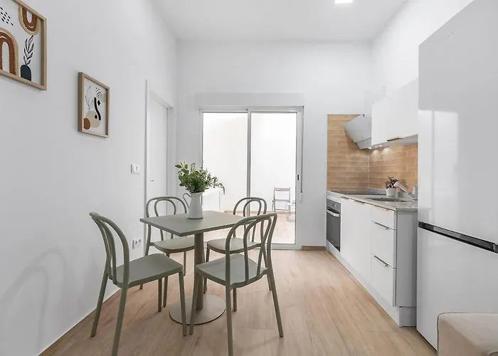 公寓 Urban Chic Oasis With Ac, Private Pool And Wifi *