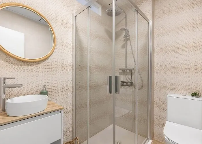 Urban Chic Oasis With Ac, Private Pool And Wifi
