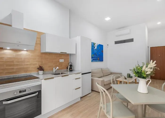 公寓 Urban Chic Oasis With Ac, Private Pool And Wifi
