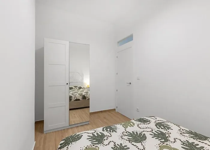 Urban Chic Oasis With Ac, Private Pool And Wifi